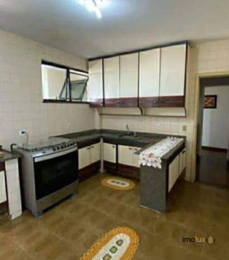 Apartamento à venda com 3 quartos, 220m² - Foto 7