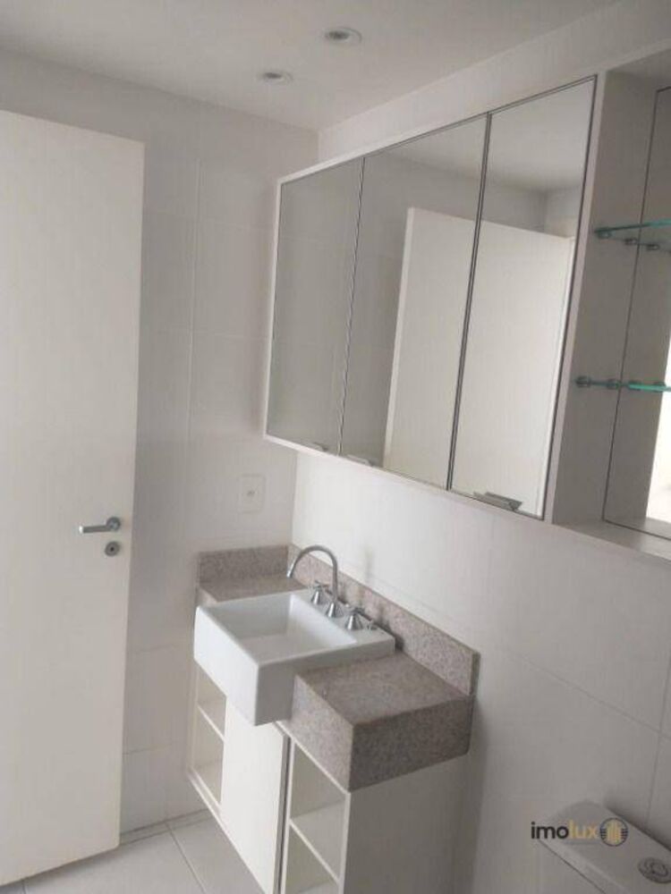 Apartamento para alugar com 2 quartos, 68m² - Foto 3