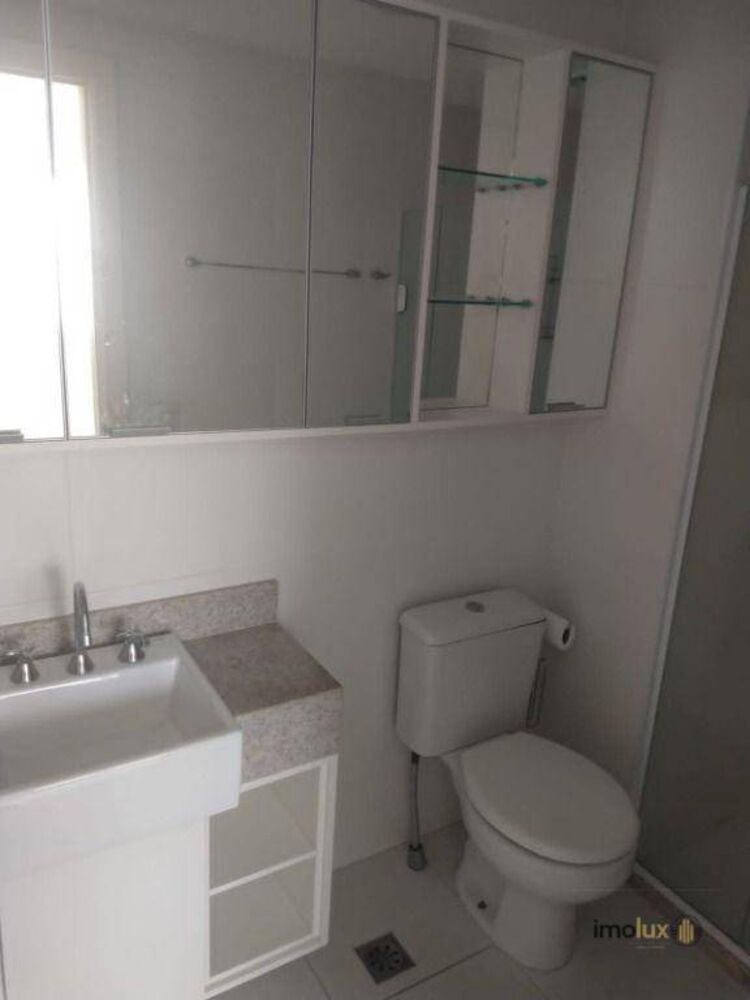 Apartamento para alugar com 2 quartos, 68m² - Foto 11