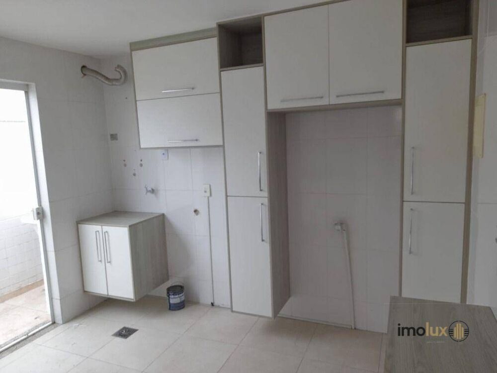 Apartamento à venda e aluguel com 3 quartos, 140m² - Foto 2