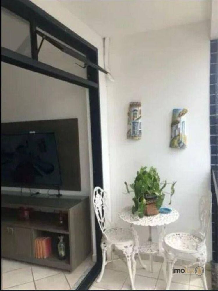 Apartamento à venda com 3 quartos, 134m² - Foto 1