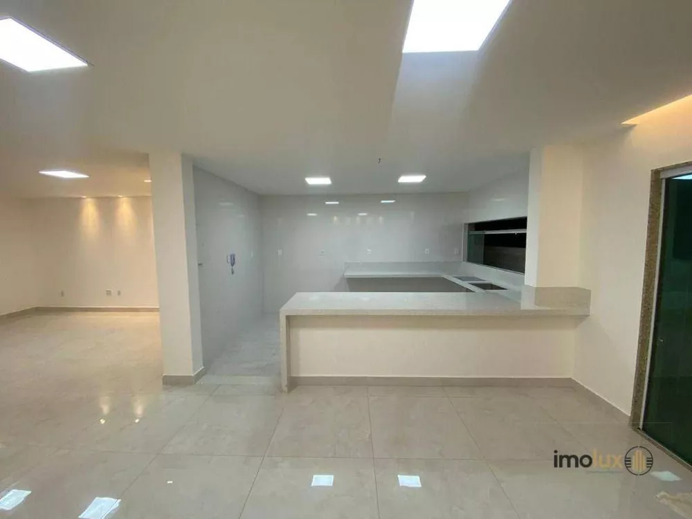 Apartamento, 3 quartos, 266 m² - Foto 1