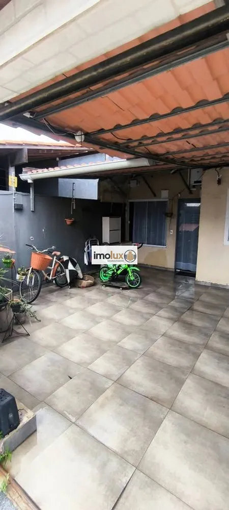 Casa, 3 quartos, 48 m² - Foto 1