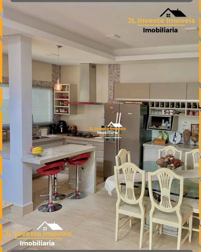 Casa, 4 quartos, 259 m² - Foto 4