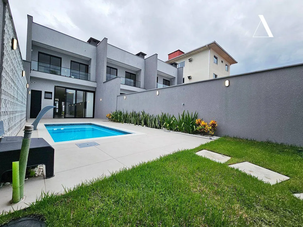 Casa, 3 quartos, 171 m² - Foto 1
