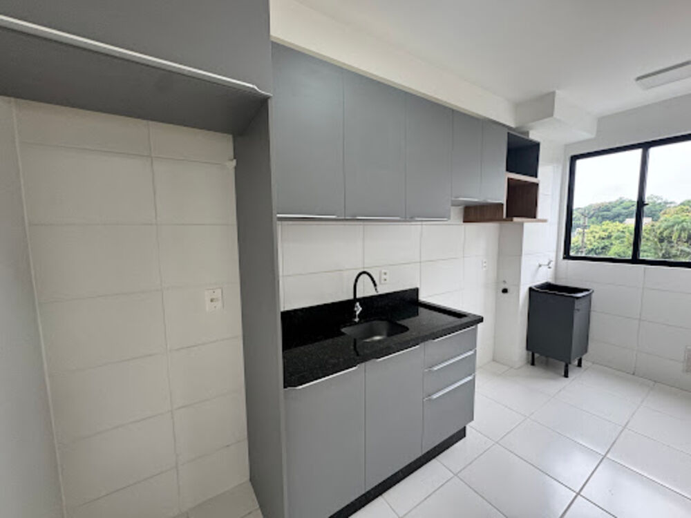 Apartamento à venda com 2 quartos, 62m² - Foto 1