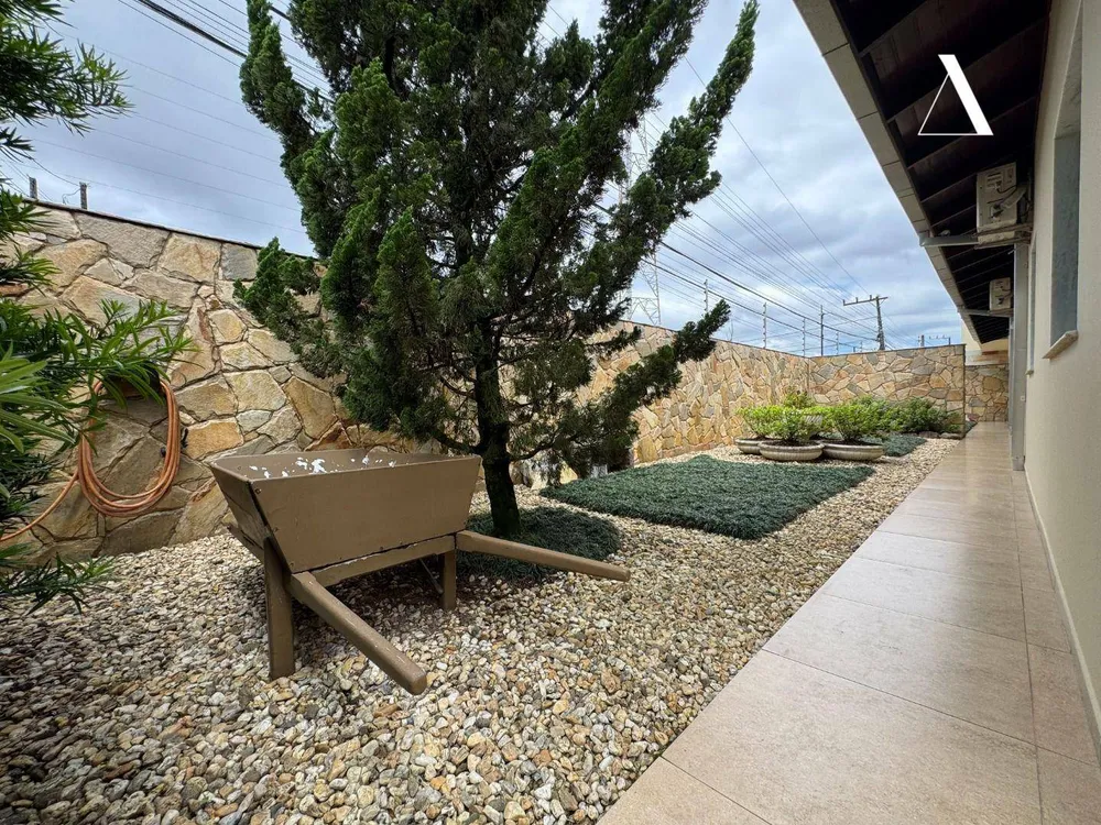 Casa, 4 quartos, 275 m² - Foto 4