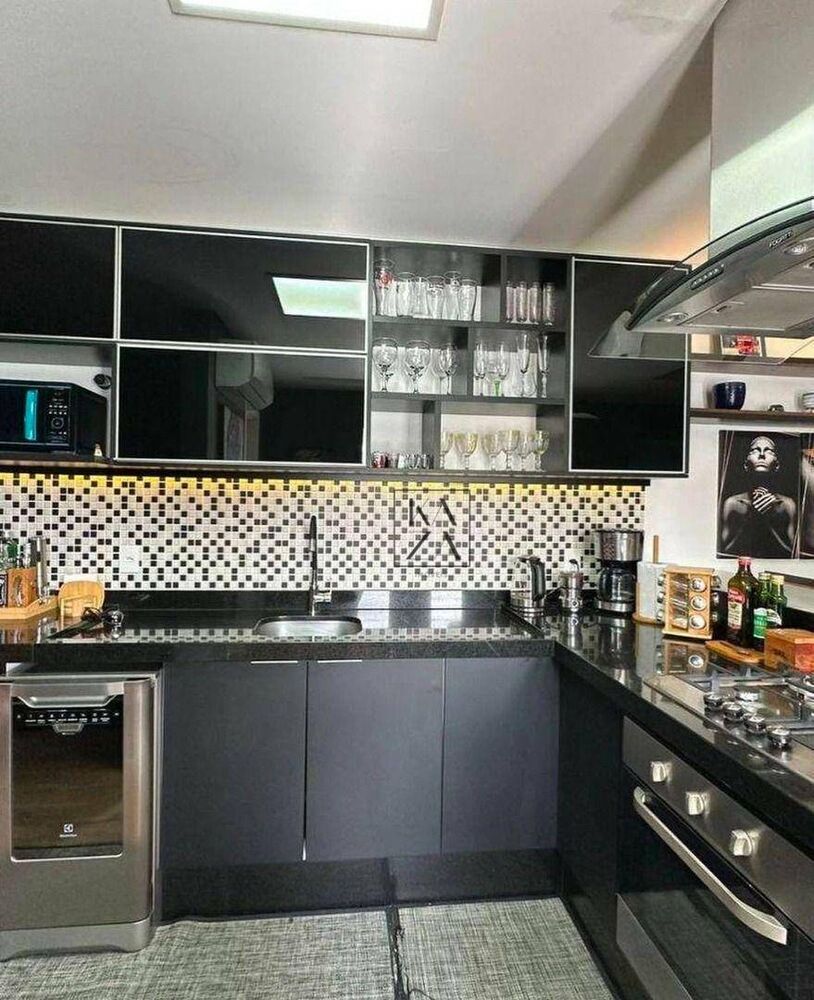 Casa à venda com 2 quartos, 80m² - Foto 3