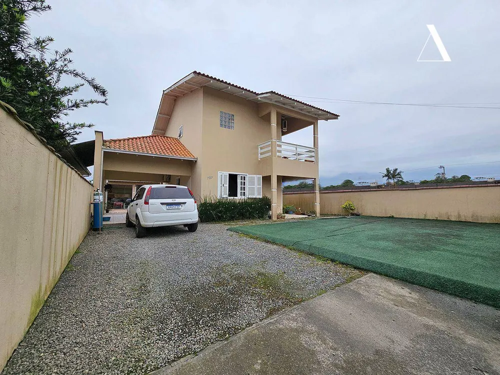 Casa, 3 quartos, 215 m² - Foto 4