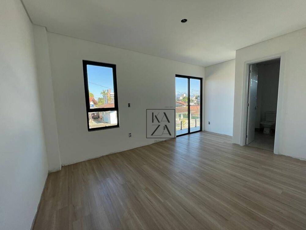 Casa à venda com 3 quartos, 151m² - Foto 7