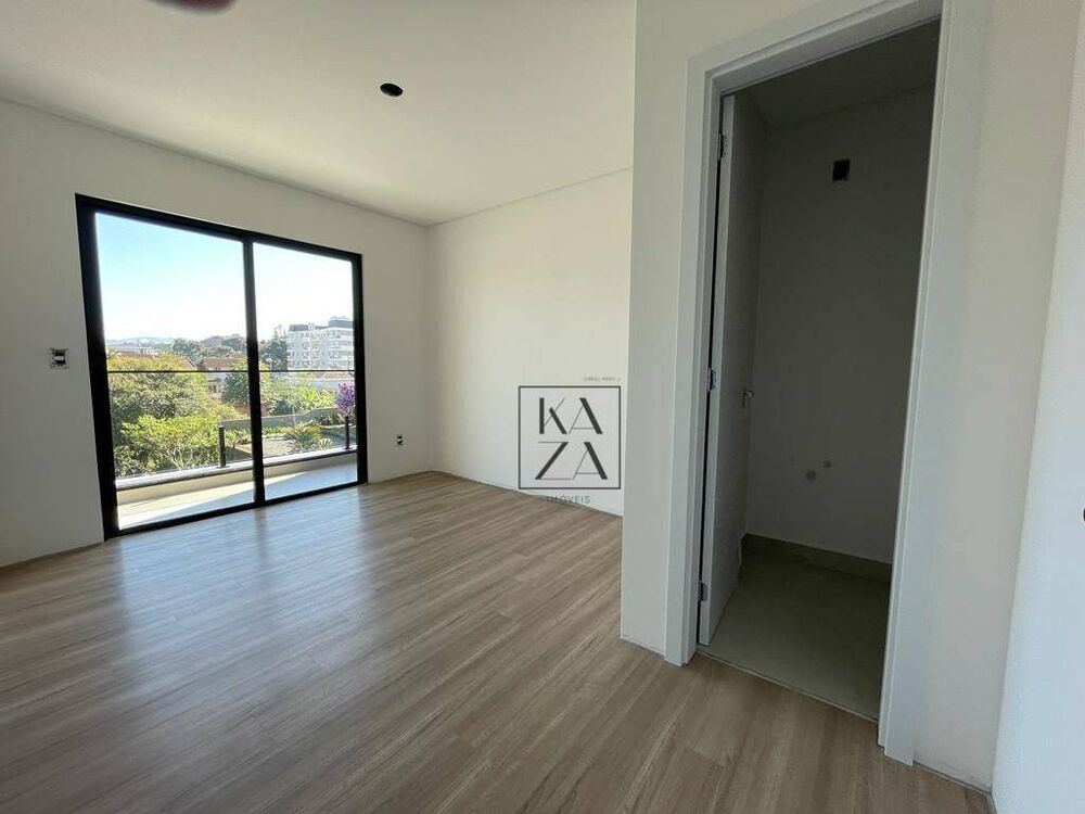 Casa à venda com 3 quartos, 151m² - Foto 8