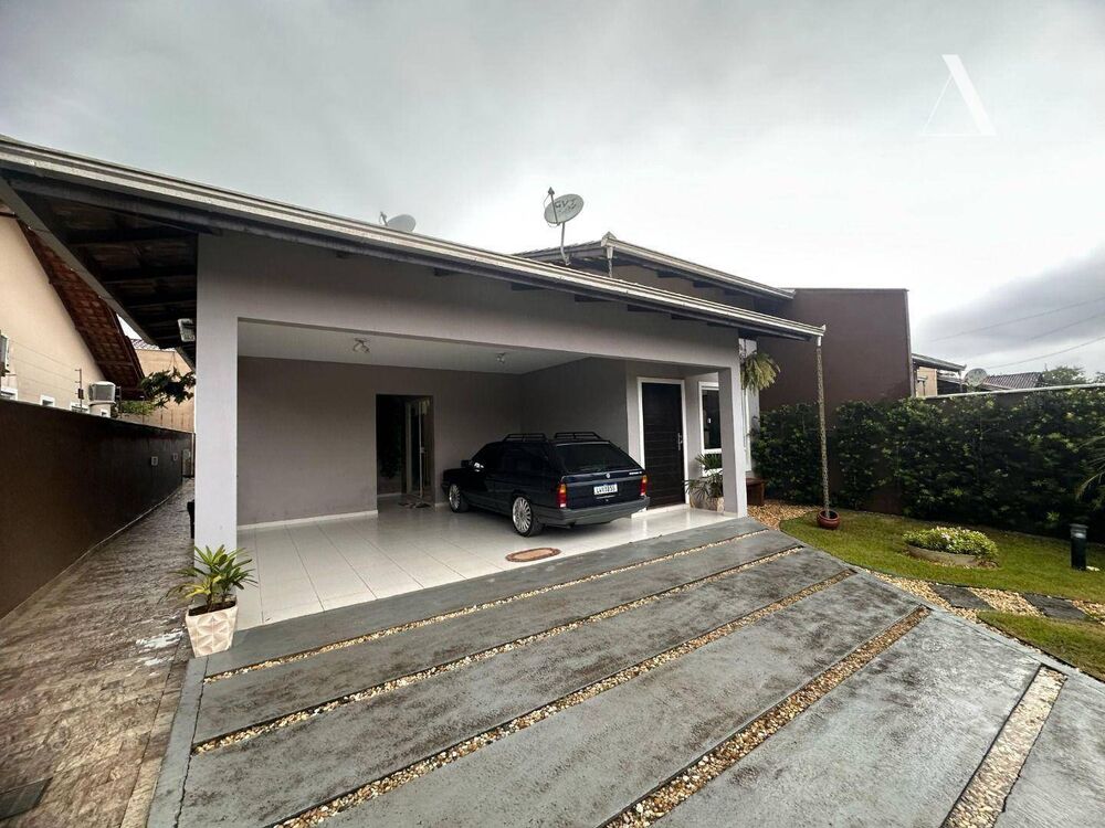 Casa à venda com 3 quartos, 150m² - Foto 2