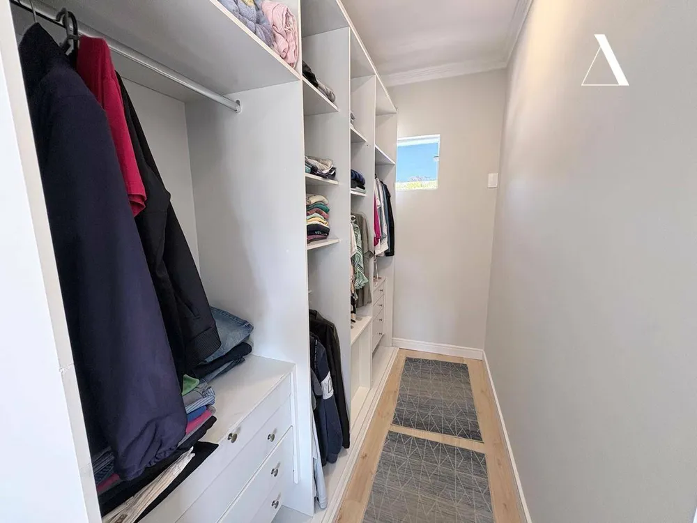 Casa, 3 quartos, 233 m² - Foto 10