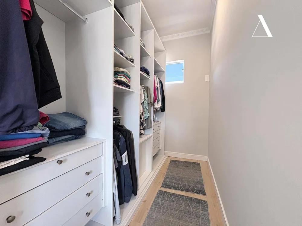 Casa, 3 quartos, 233 m² - Foto 11