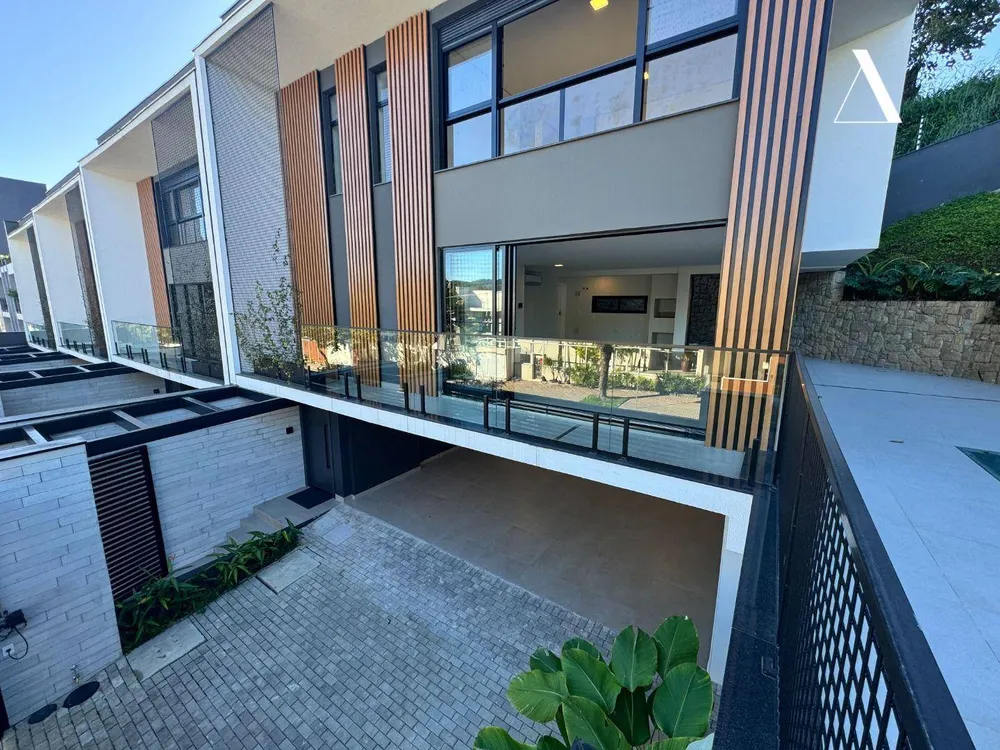 Casa, 3 quartos, 285 m² - Foto 2
