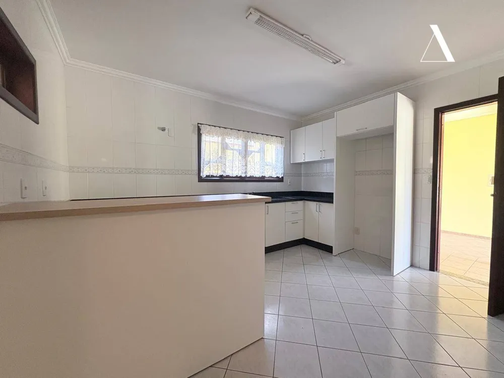 Casa, 3 quartos, 255 m² - Foto 8