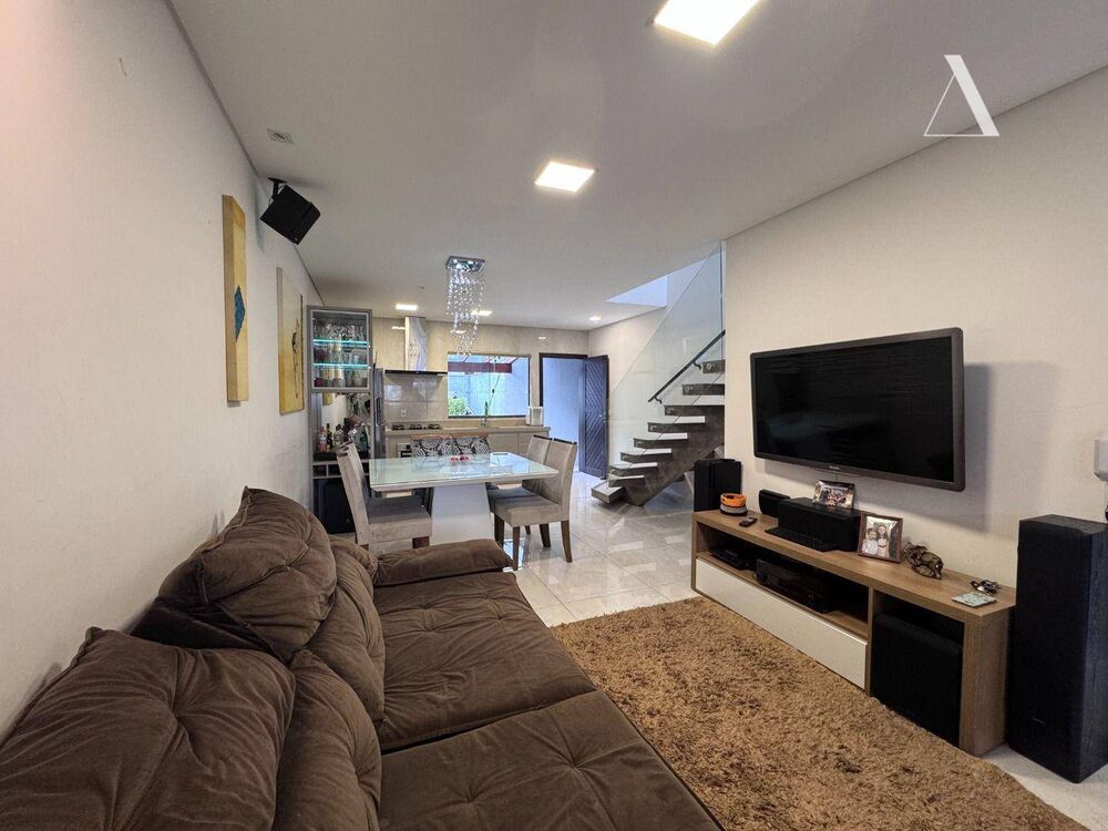 Casa, 3 quartos, 132 m² - Foto 1