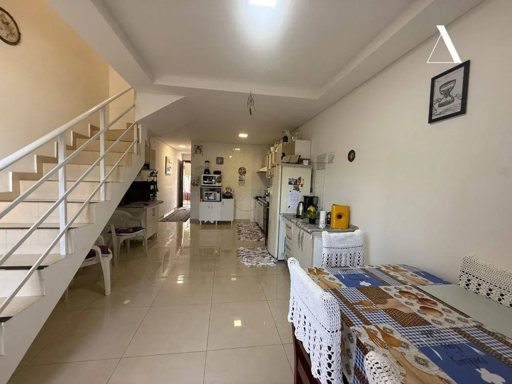 Casa, 3 quartos, 82 m² - Foto 2