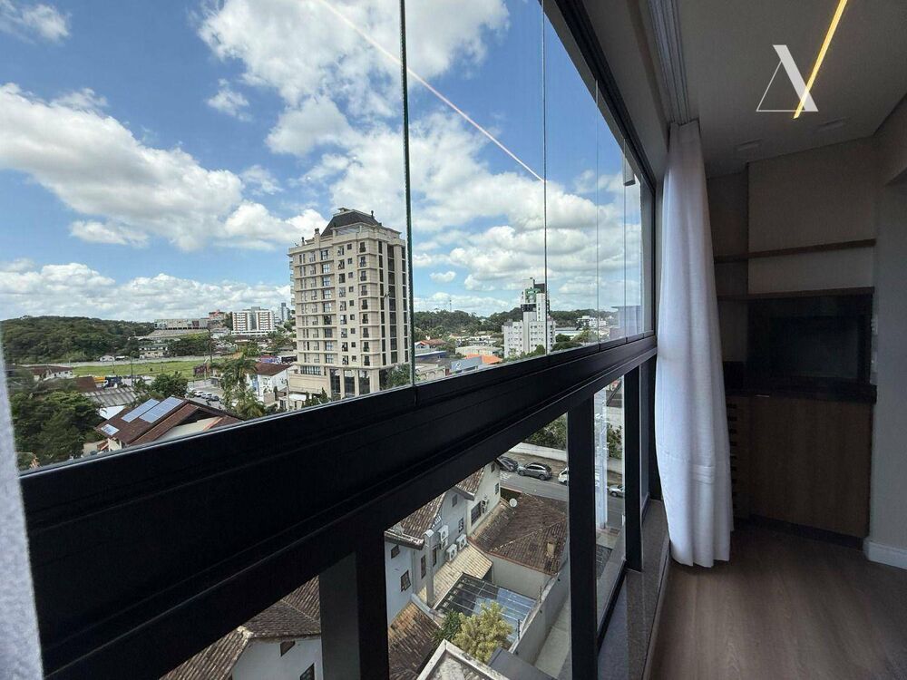 Apartamento à venda com 2 quartos, 77m² - Foto 3