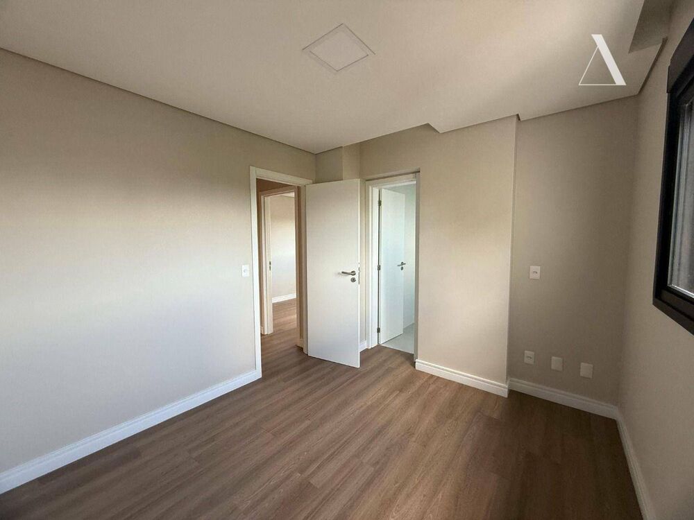 Apartamento à venda com 2 quartos, 77m² - Foto 6