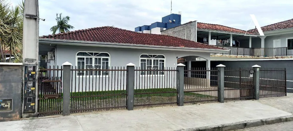 Casa, 4 quartos, 250 m² - Foto 4