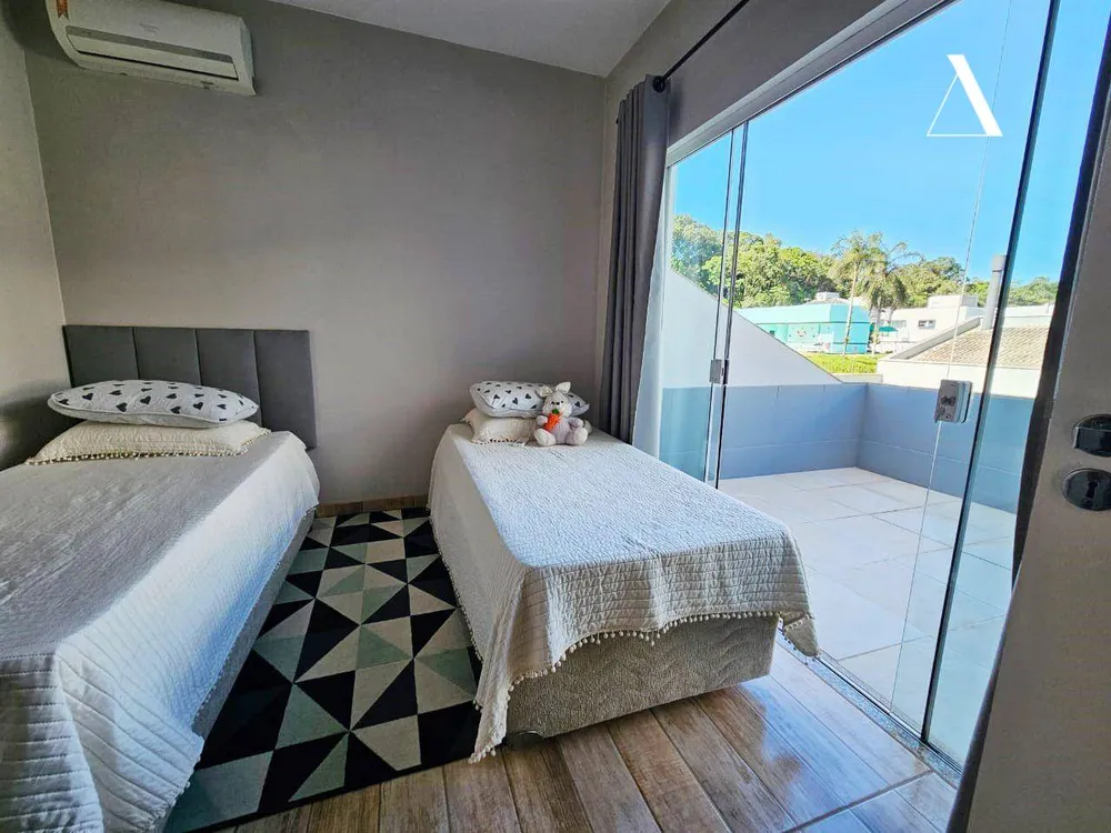 Casa, 4 quartos, 247 m² - Foto 8