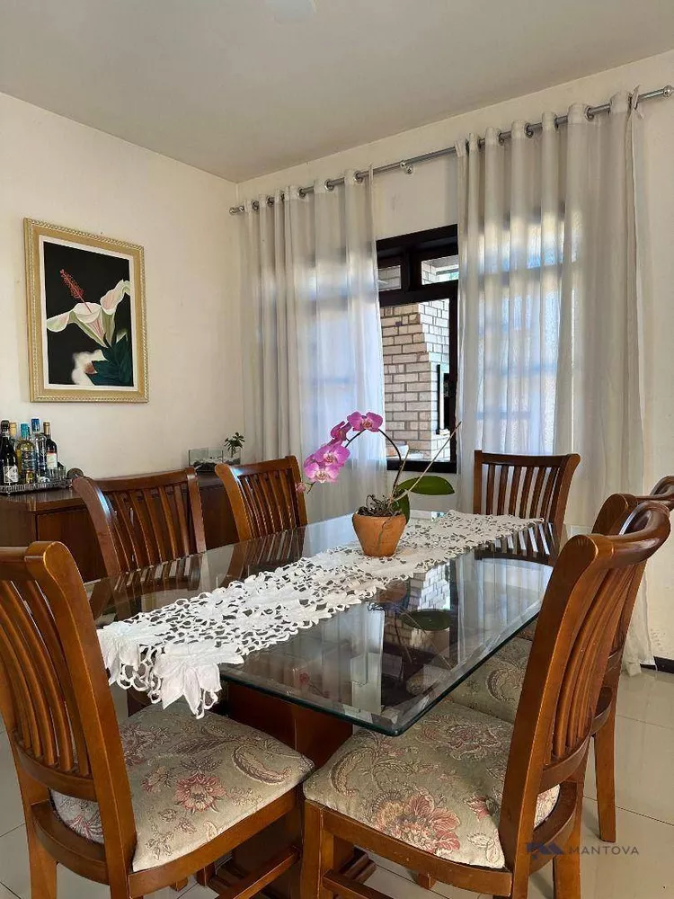 Casa, 3 quartos, 196 m² - Foto 8