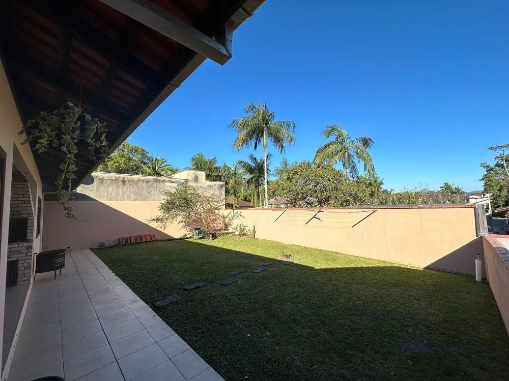 Casa, 3 quartos, 196 m² - Foto 3