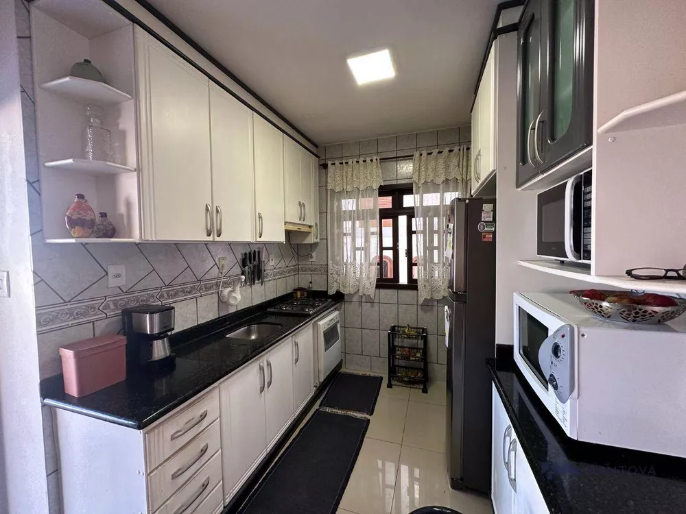 Casa, 3 quartos, 196 m² - Foto 4