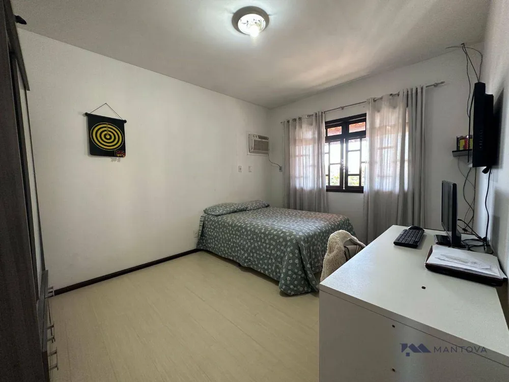 Casa, 3 quartos, 196 m² - Foto 11