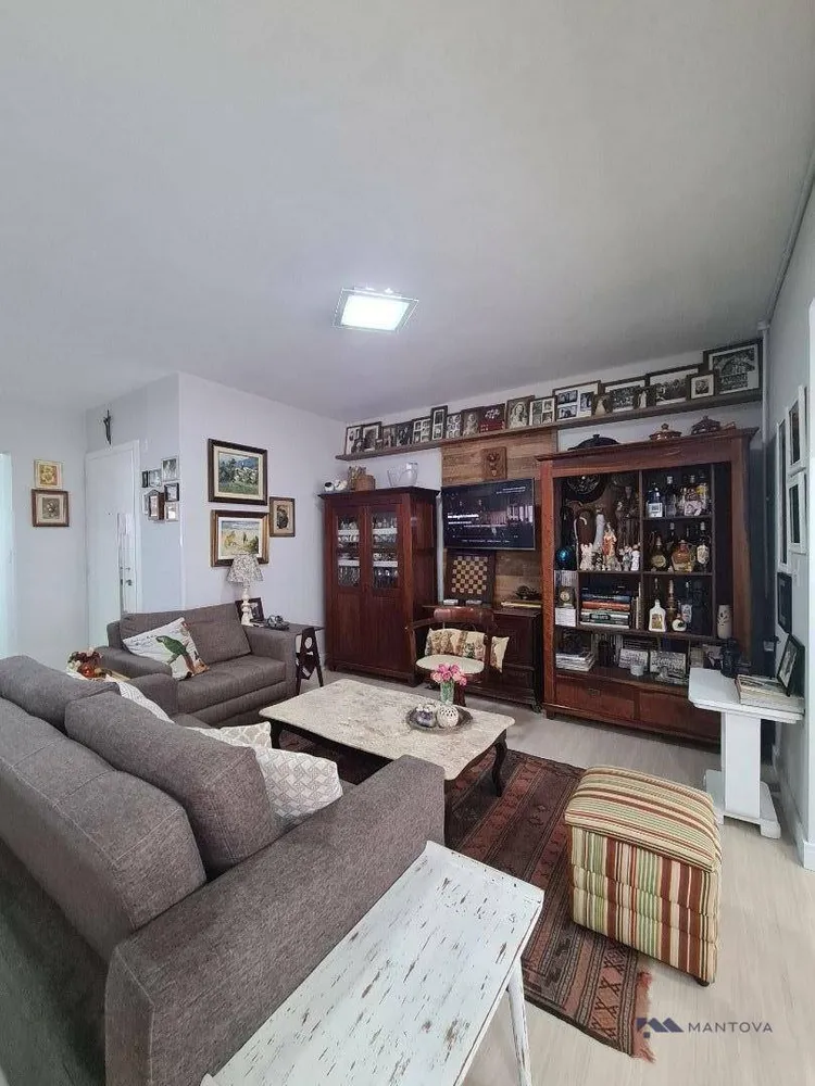 Apartamento, 3 quartos, 186 m² - Foto 2