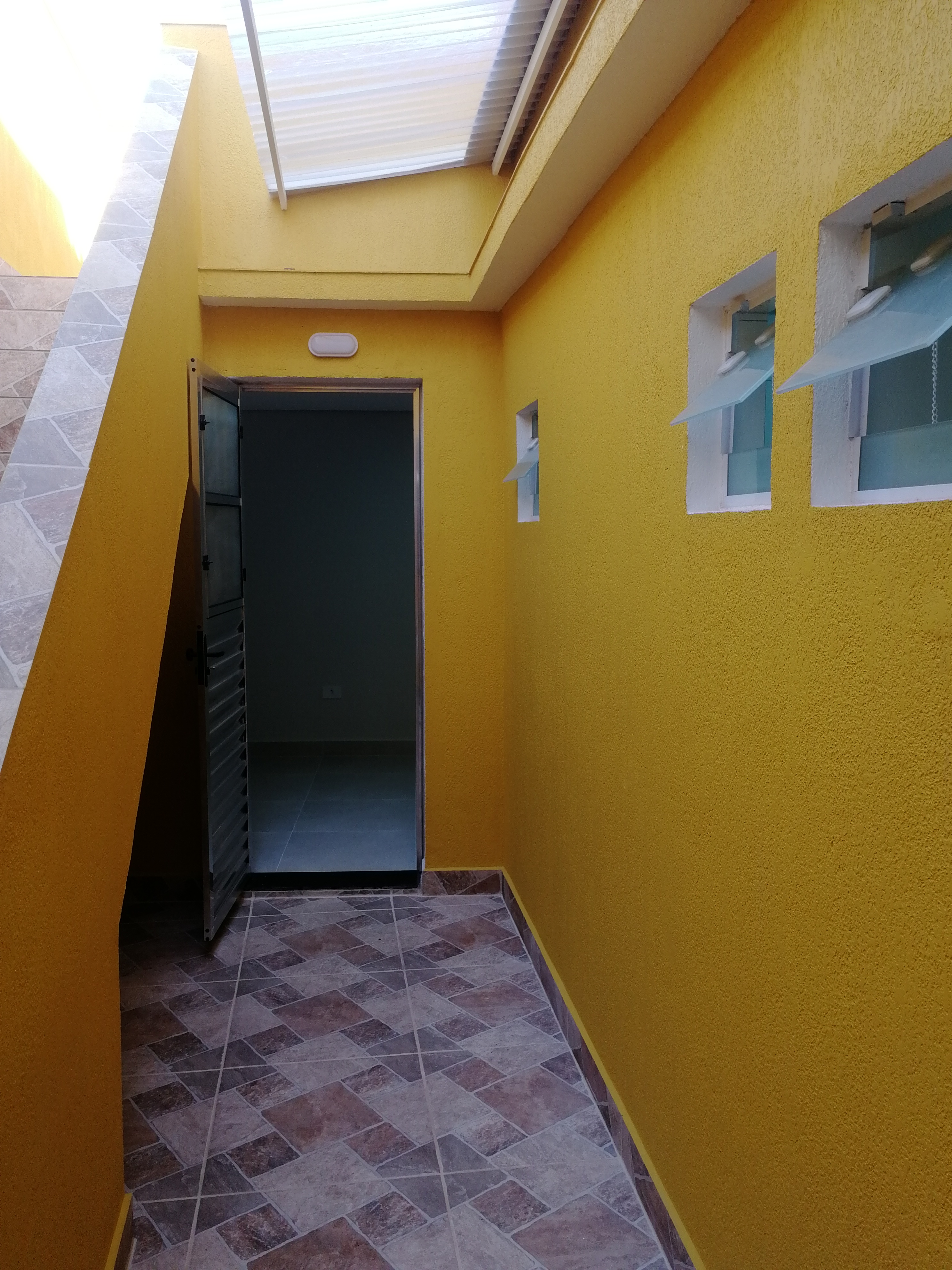 Sobrado à venda e aluguel com 3 quartos, 140m² - Foto 10