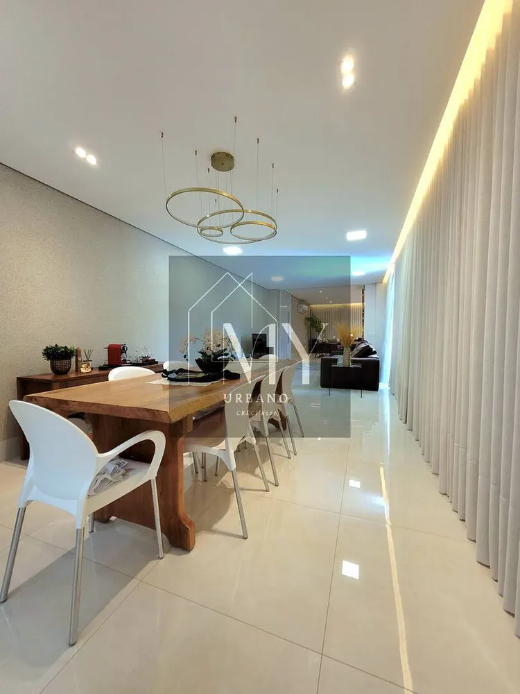 Casa, 5 quartos, 317 m² - Foto 4