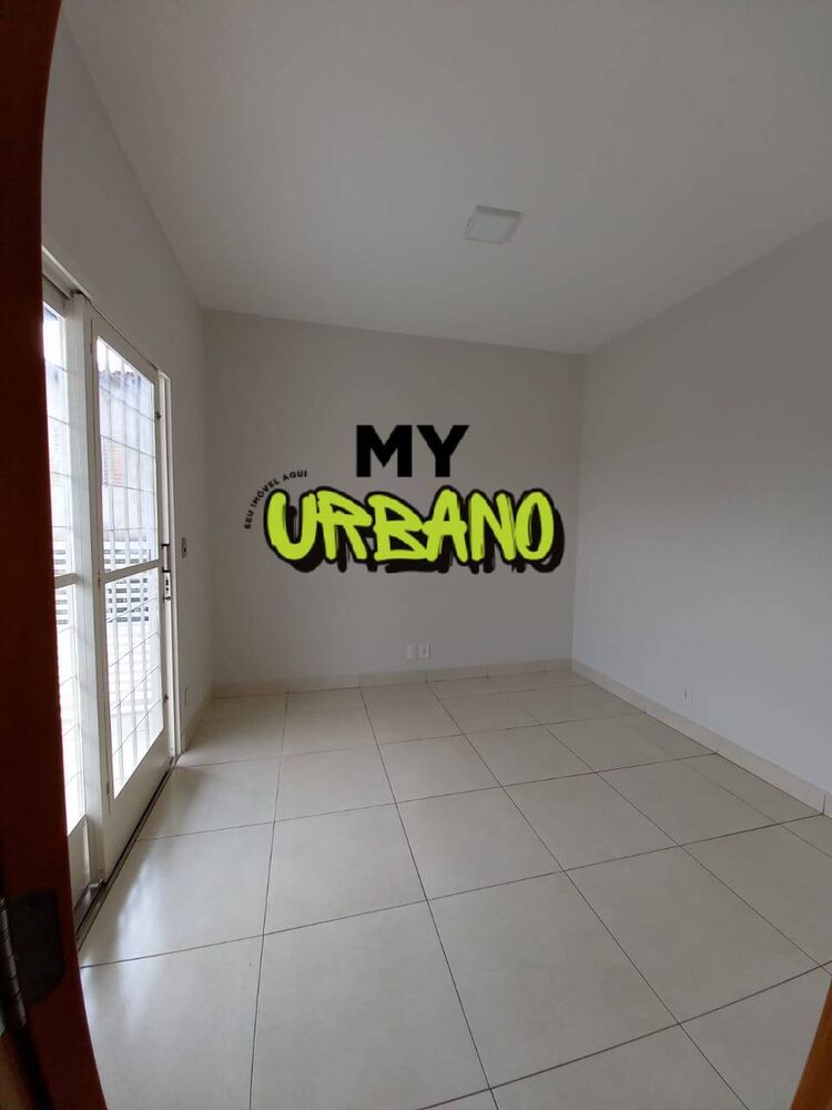 Casa à venda com 2 quartos, 74m² - Foto 3