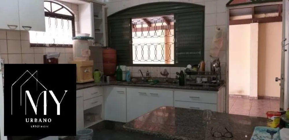 Casa, 4 quartos, 264 m² - Foto 3