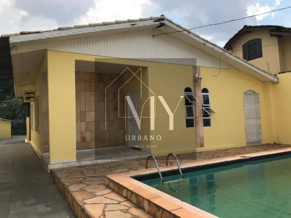 Casa, 3 quartos, 200 m² - Foto 1