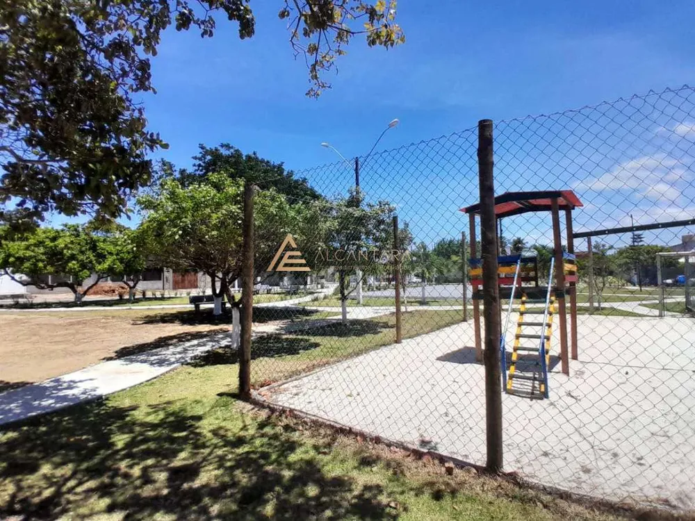 Casa, 4 quartos, 240 m² - Foto 4