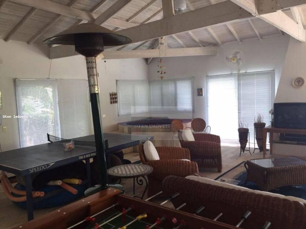 Chácara à venda com 4 quartos, 300m² - Foto 2