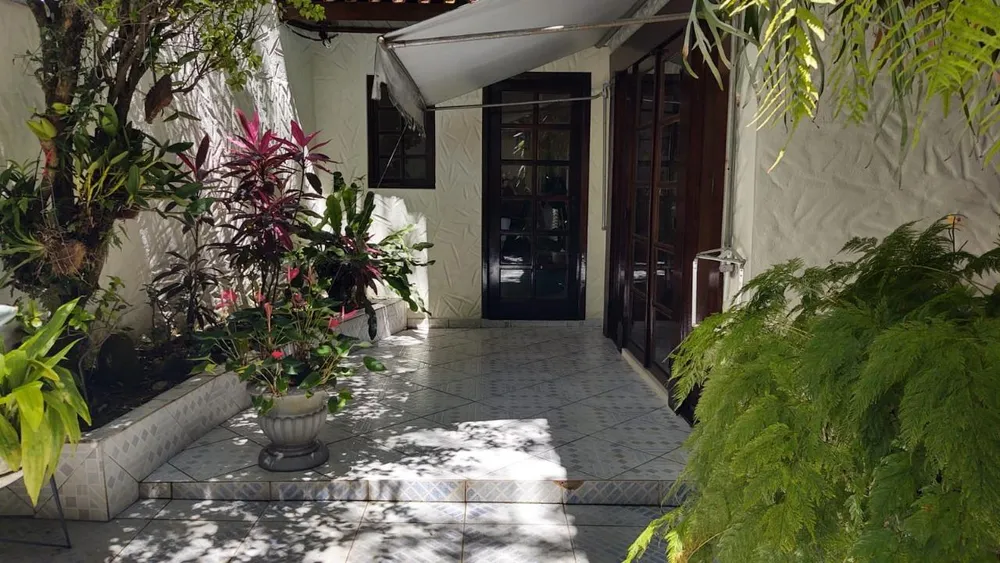 Casa, 5 quartos, 335 m² - Foto 2