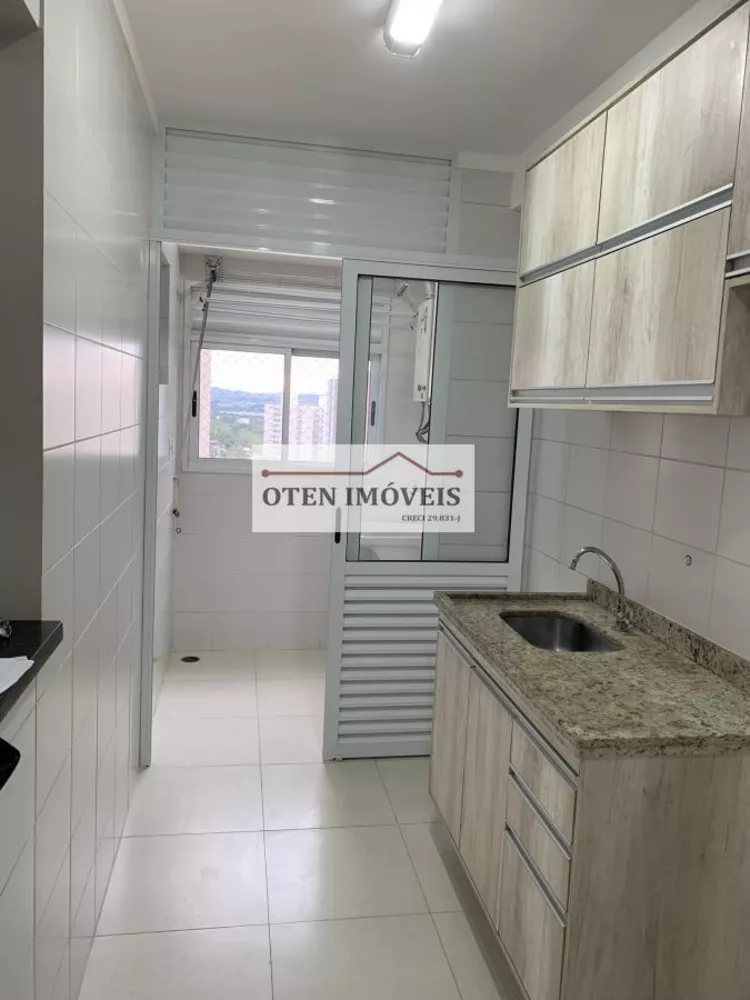 Apartamento à venda com 3 quartos, 70m² - Foto 3