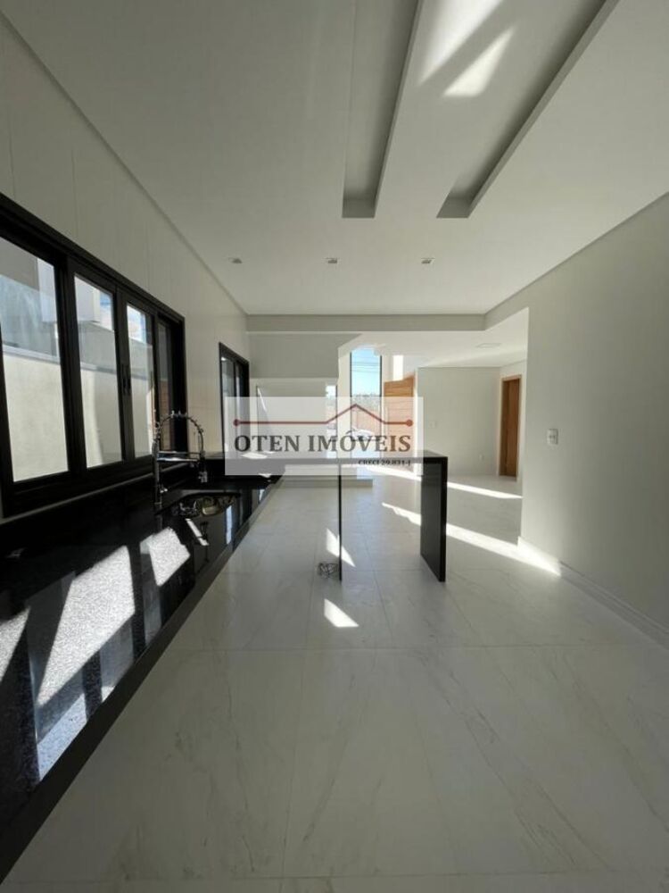 Casa, 4 quartos, 220 m² - Foto 2