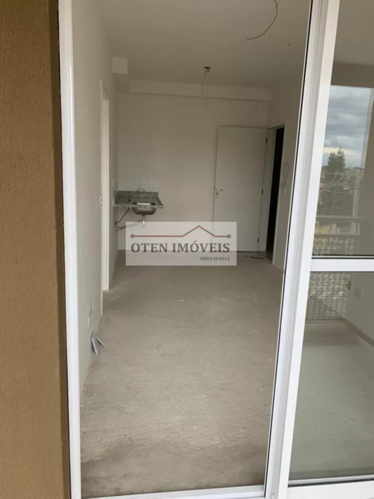 Apartamento à venda com 1 quarto, 37m² - Foto 2