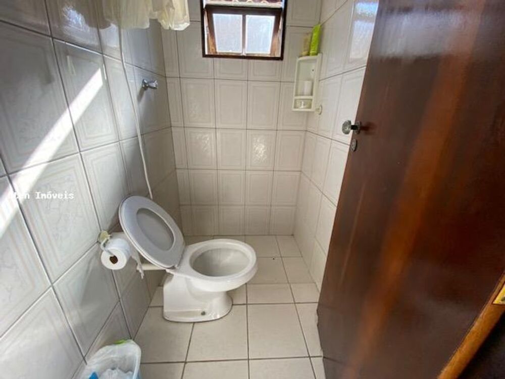 Casa à venda com 3 quartos, 252m² - Foto 3