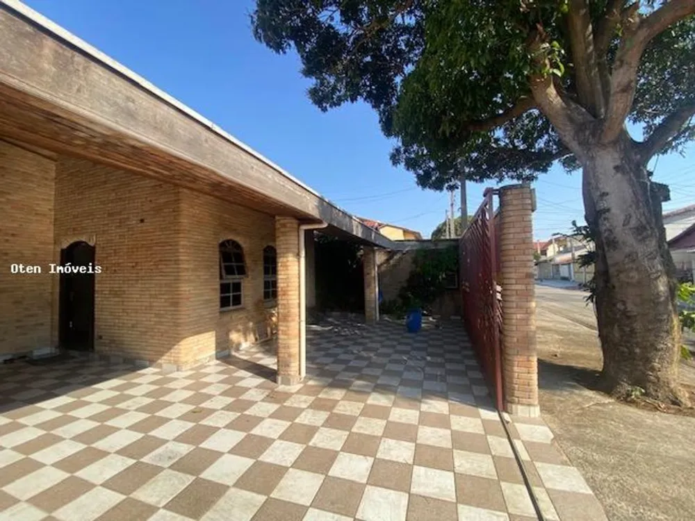 Casa, 3 quartos, 252 m² - Foto 1