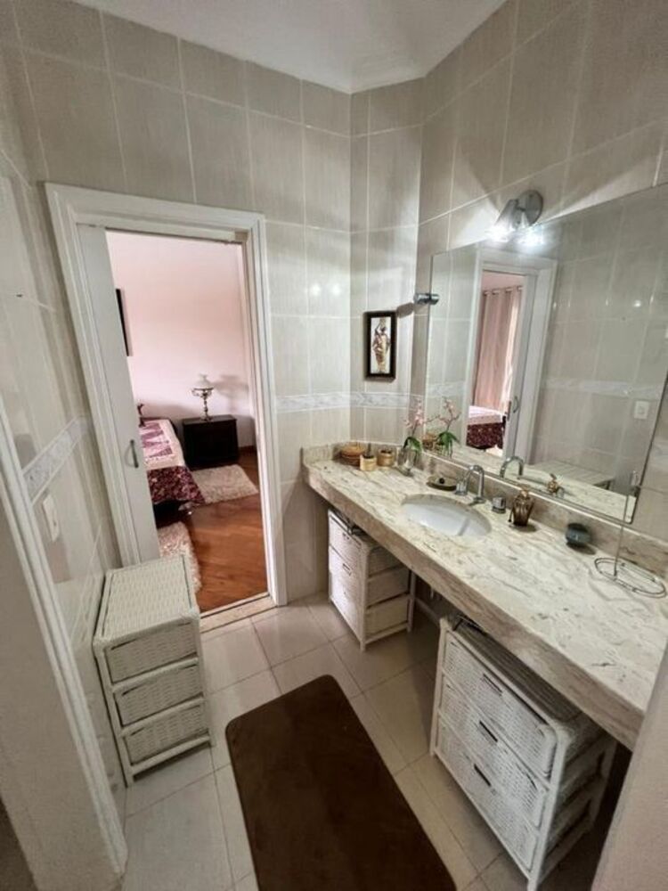 Casa de Condomínio à venda com 4 quartos, 500m² - Foto 2