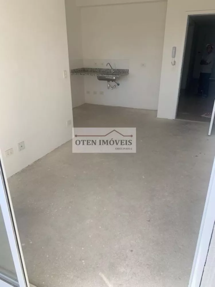 Apartamento à venda com 1 quarto, 33m² - Foto 2