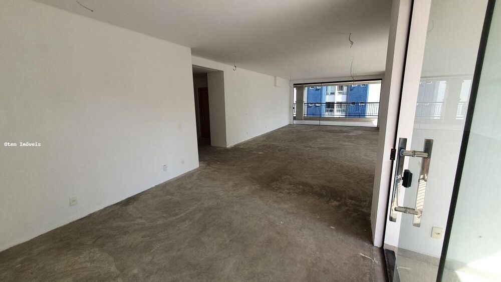 Apartamento à venda com 4 quartos, 415m² - Foto 2