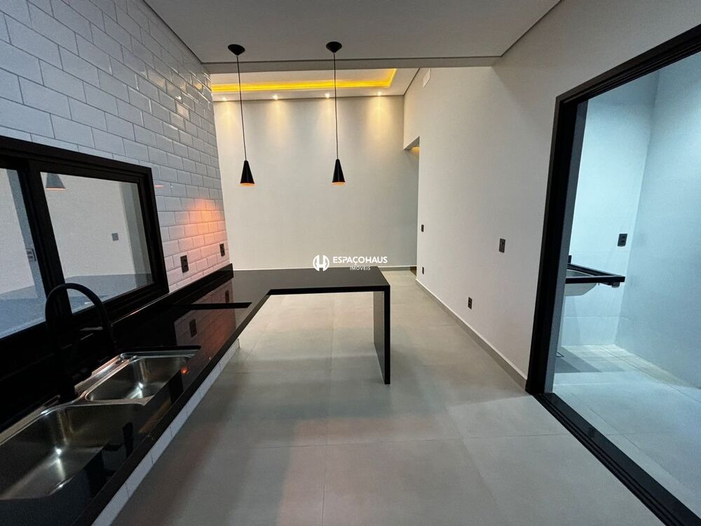 Casa de Condomínio à venda com 3 quartos, 138m² - Foto 2