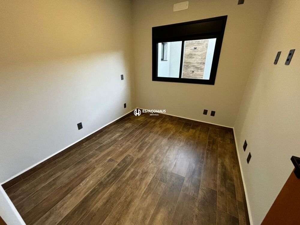 Casa de Condomínio à venda com 3 quartos, 138m² - Foto 4
