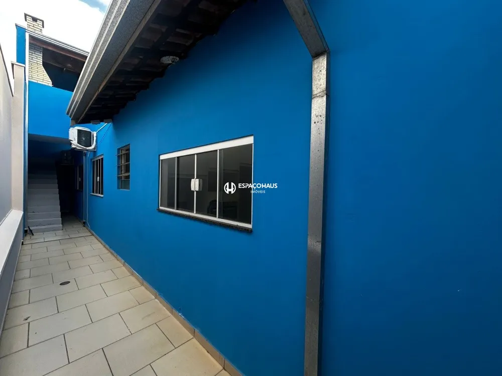 Casa, 3 quartos, 161 m² - Foto 2